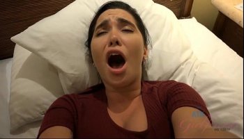 hot chick swallowing cum