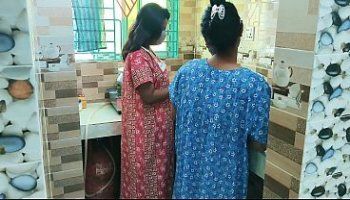 Hot Desi bhabhi sex in the kitchen