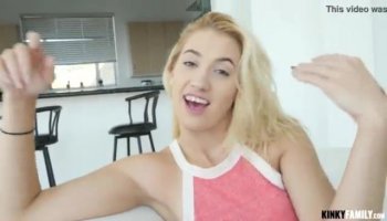 Jessa Rhodes blowjob Jessy Jones cock