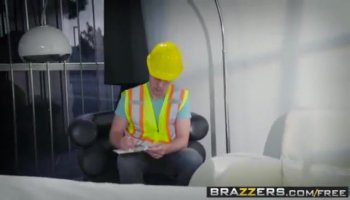 Chick is smitten by the size of boyz schlong